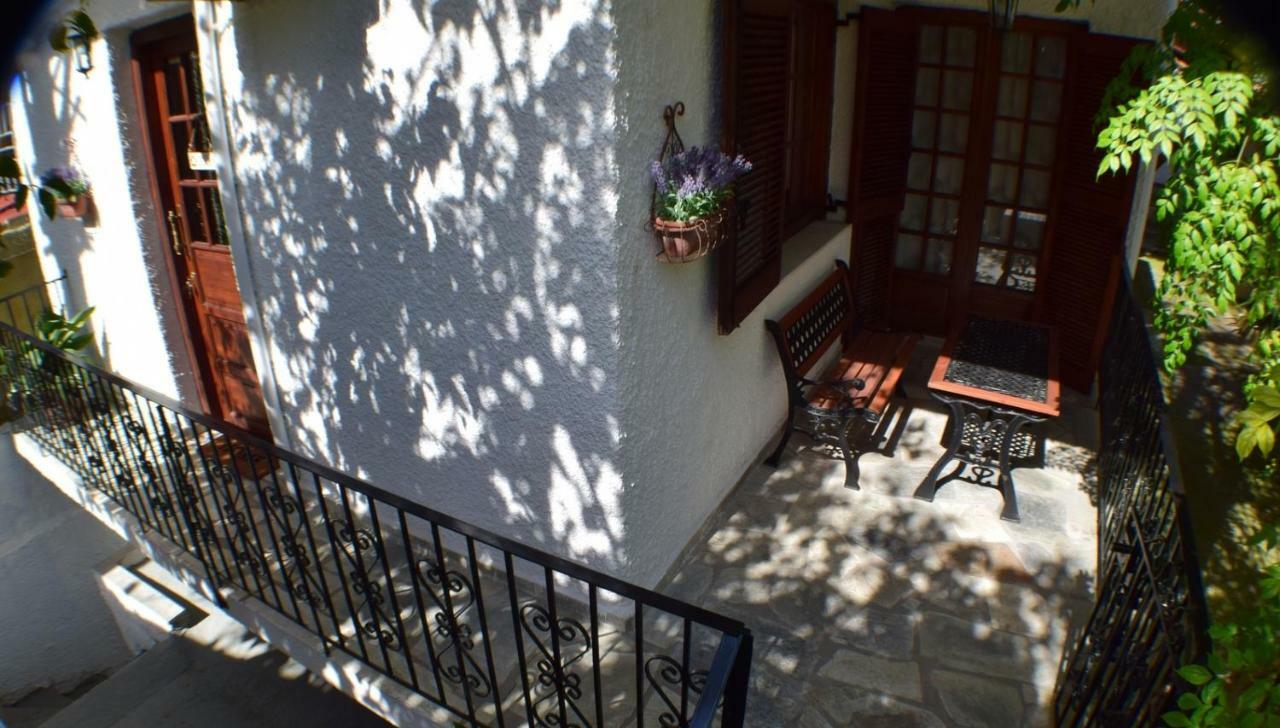 ヴォロスHouse Inside Gardenアパートメント エクステリア 写真